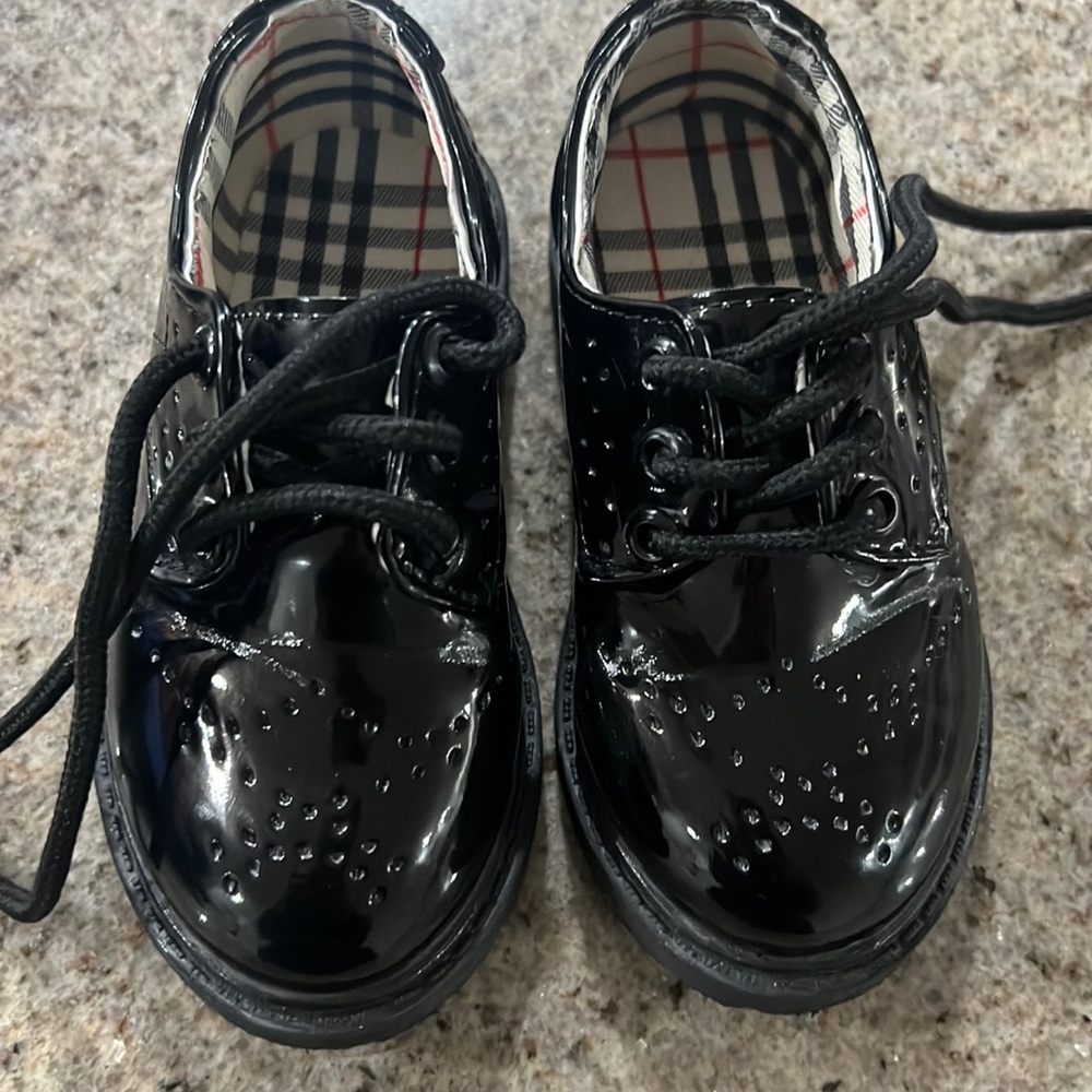 Toddler dress shoes